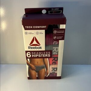 Reebok women’s Seamless Hipsters - Black and Red